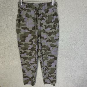 Lululemon Keep Moving Pants Womens 8 Green Camo High-Rise‎ 7/8 Stretch